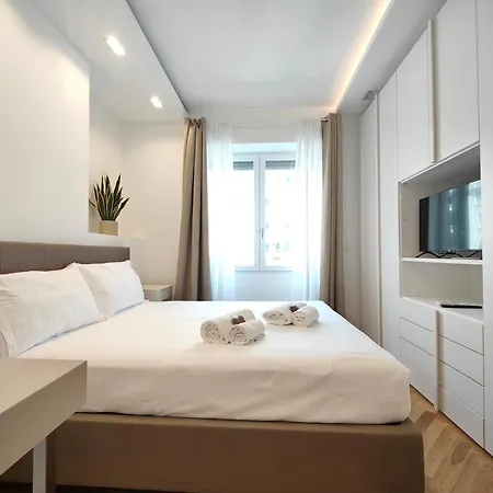 Apartamento Doria 10 Next To Train Station Milán Exterior foto